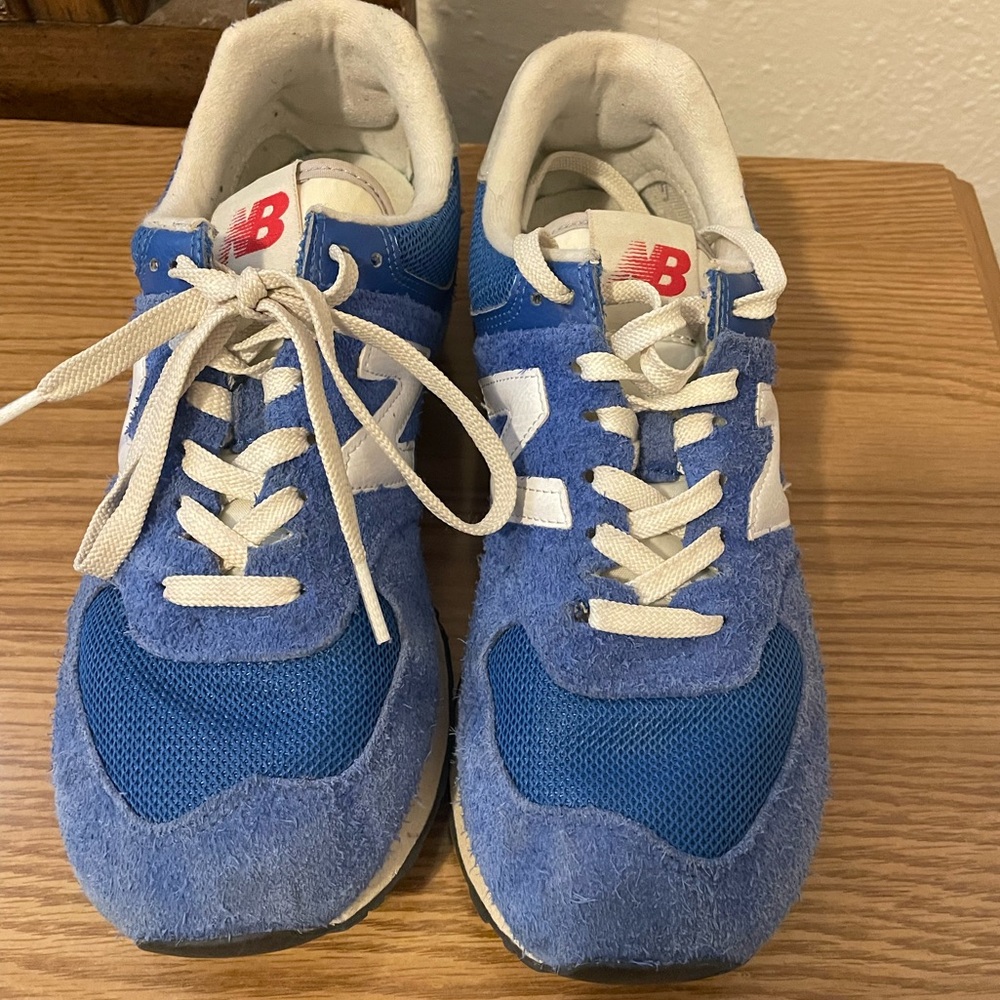 Unisex 574 New Blance Lifestyle sneakers (fit women’s 8/8.5)